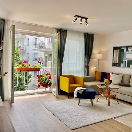 Feel Home Deluxe Corvin # Free Parking # Ac # Elevator Budapest Exterior photo