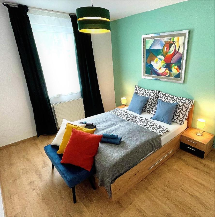 Feel Home Deluxe Corvin # Free Parking # Ac # Elevator Budapest Exterior photo